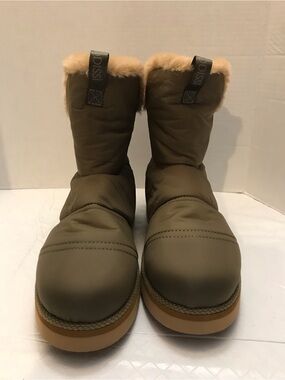 ODISSI  Winter Boots in Tan with Faux Fur Trim
